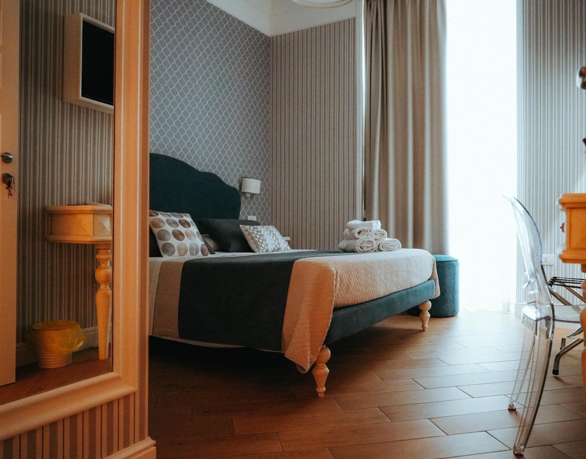 Florita Napoli Hotel Kültér fotó