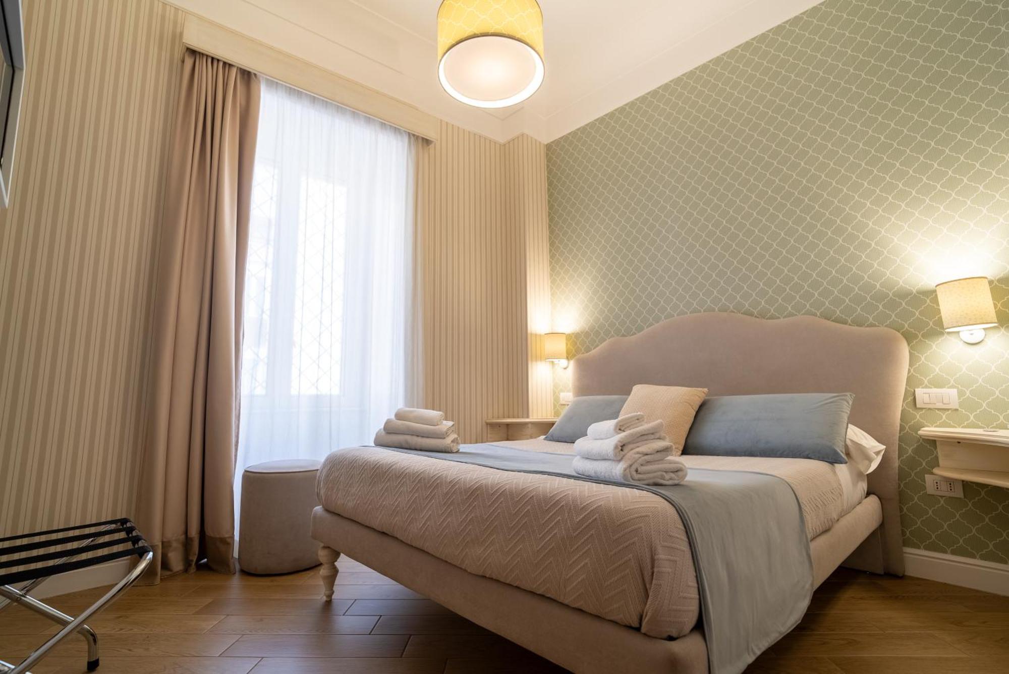 Florita Napoli Hotel Kültér fotó