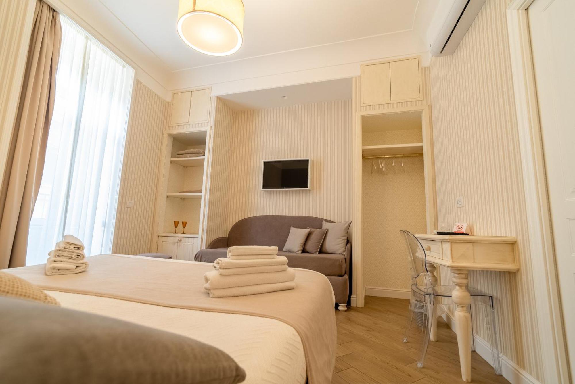 Florita Napoli Hotel Kültér fotó