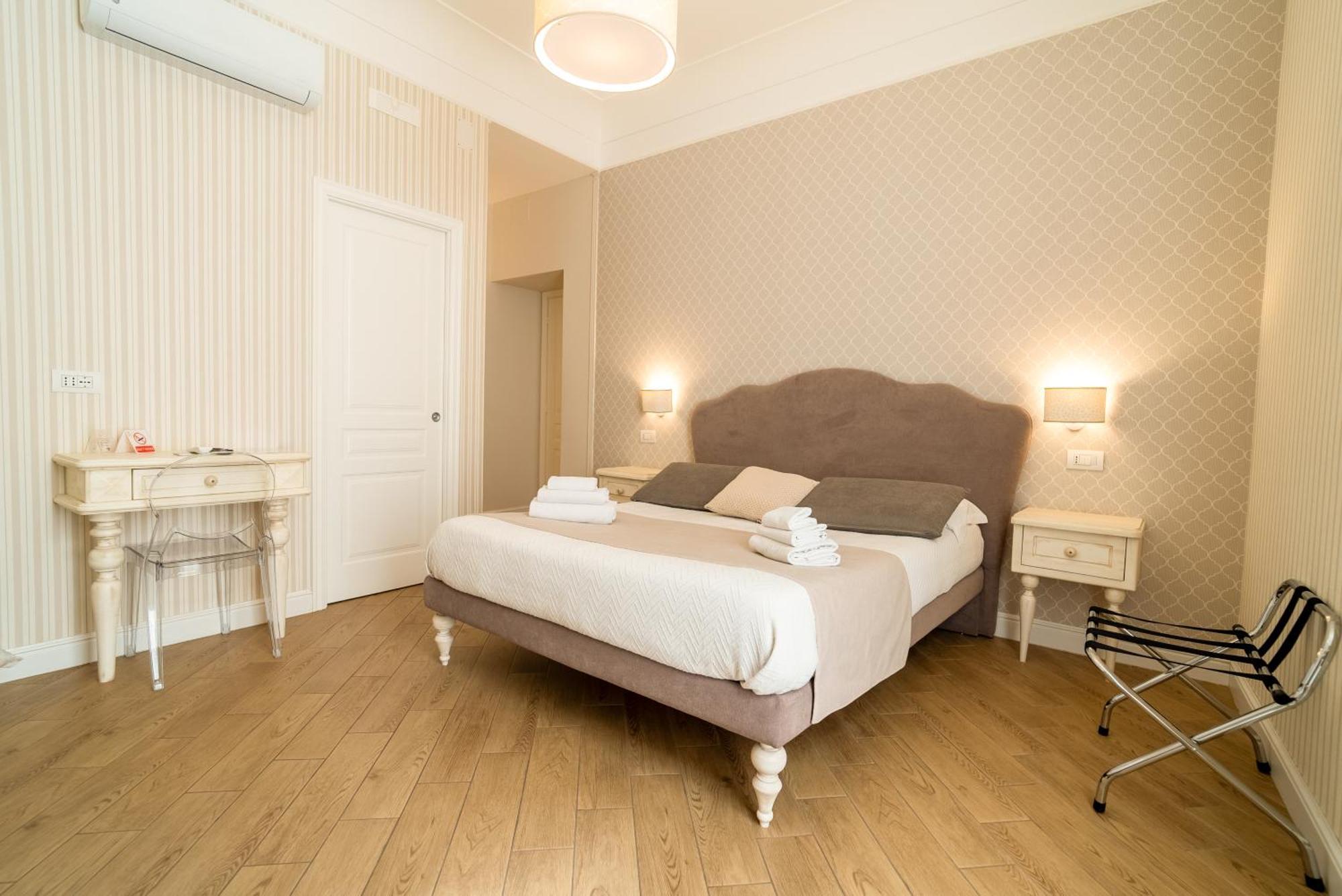 Florita Napoli Hotel Kültér fotó