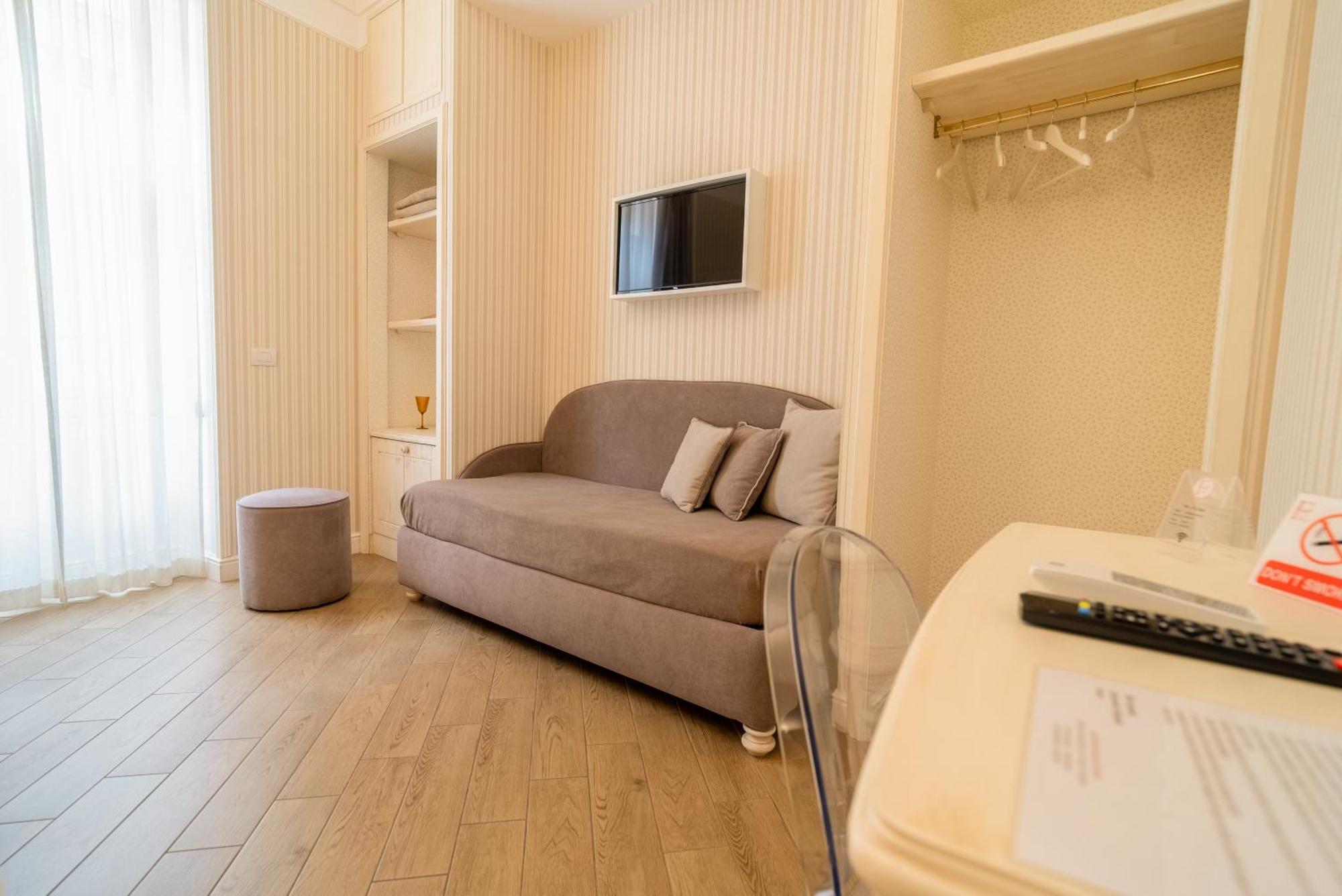 Florita Napoli Hotel Kültér fotó