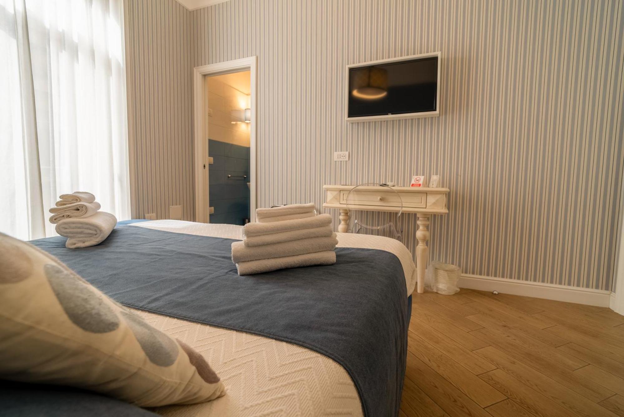 Florita Napoli Hotel Kültér fotó