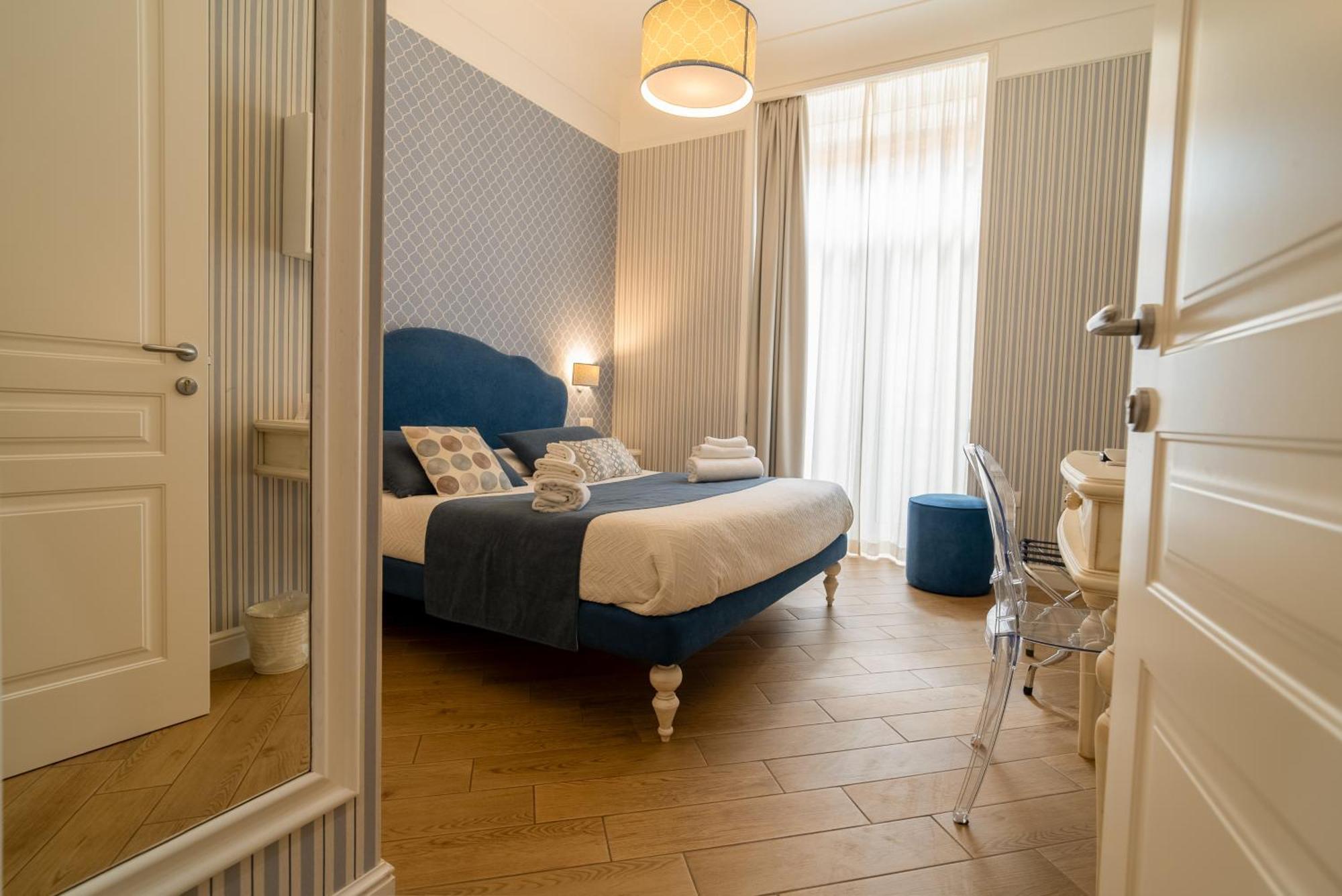 Florita Napoli Hotel Kültér fotó