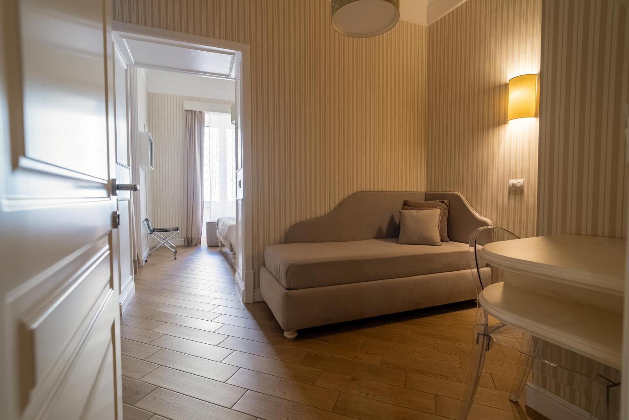 Florita Napoli Hotel Kültér fotó