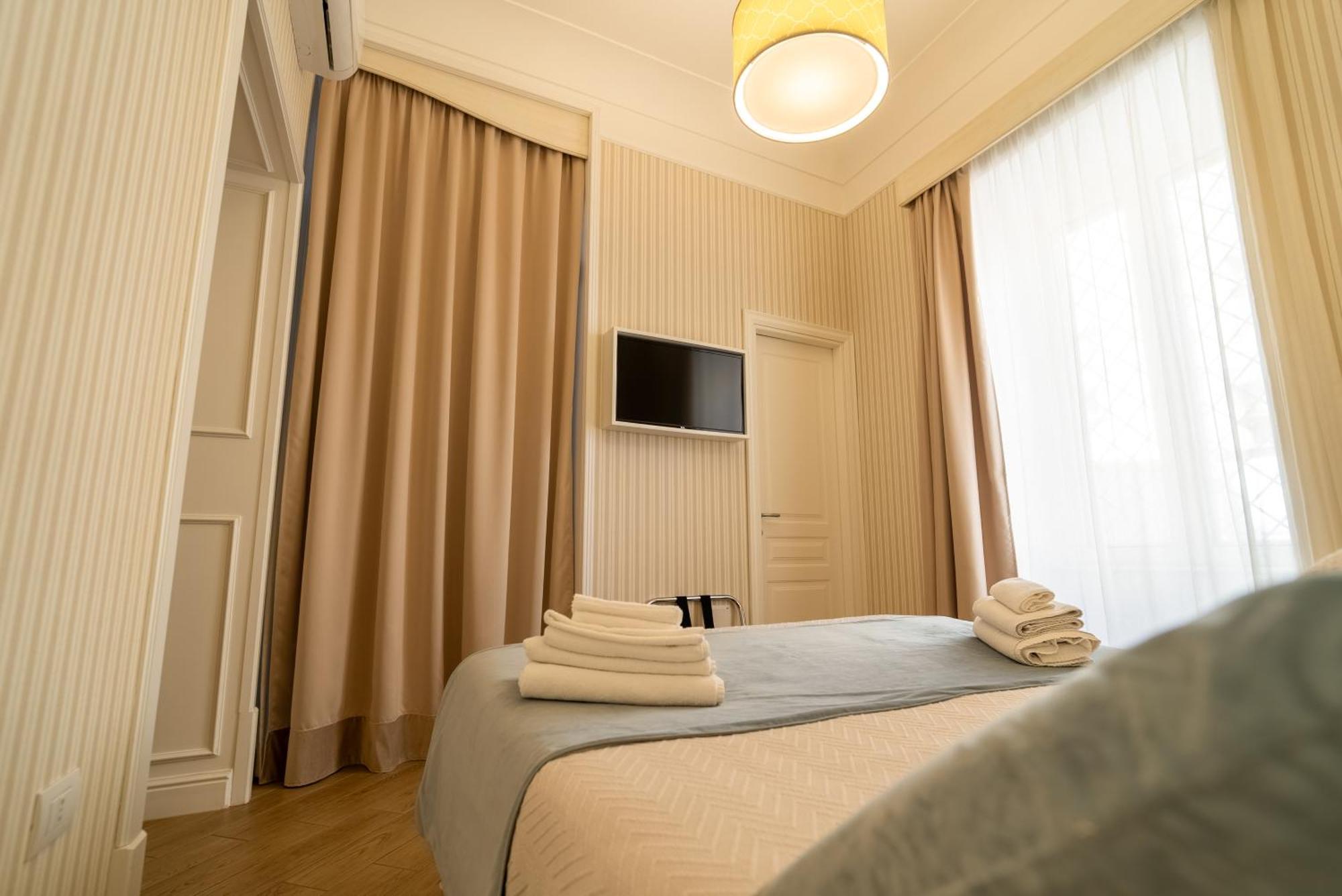 Florita Napoli Hotel Kültér fotó
