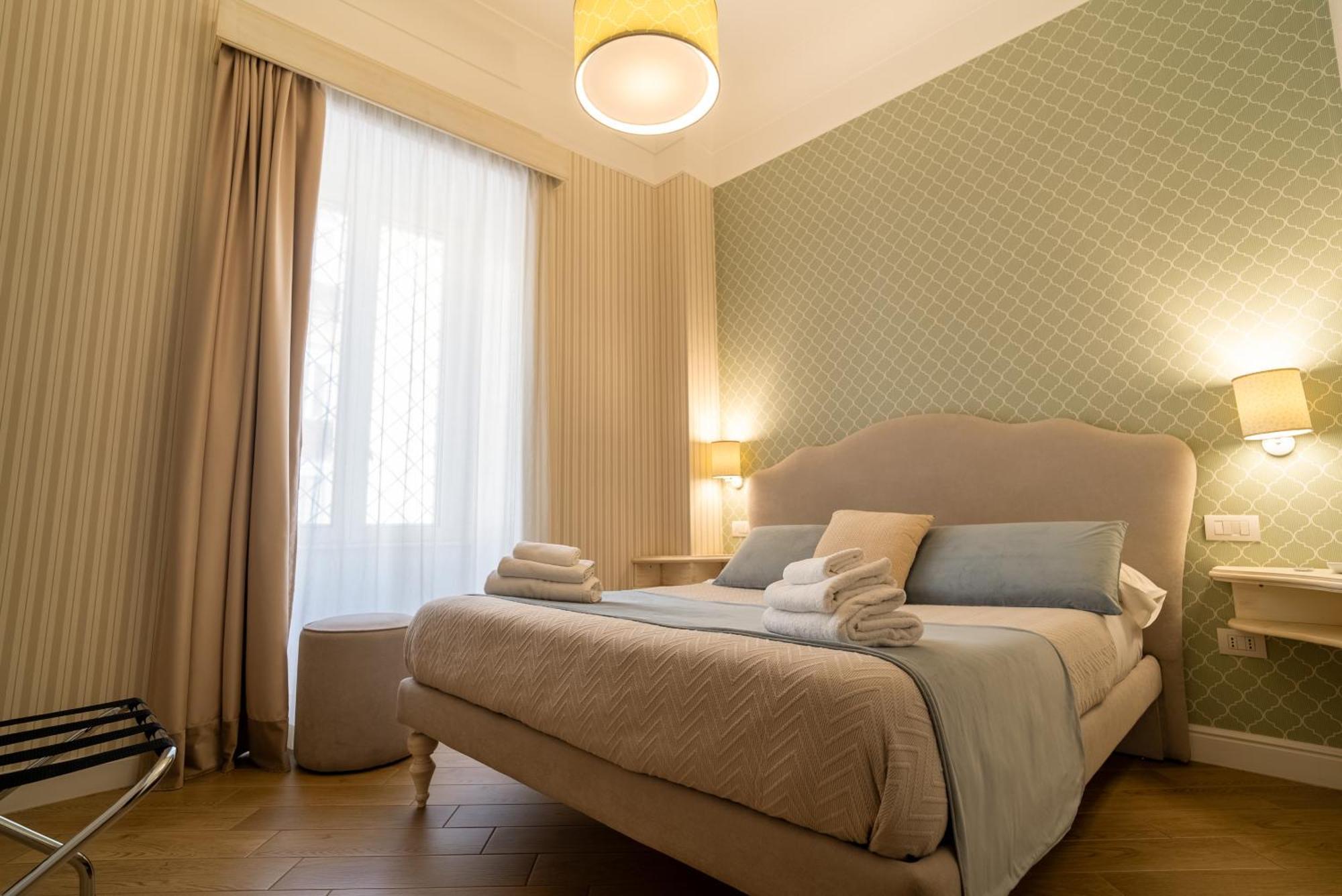 Florita Napoli Hotel Kültér fotó
